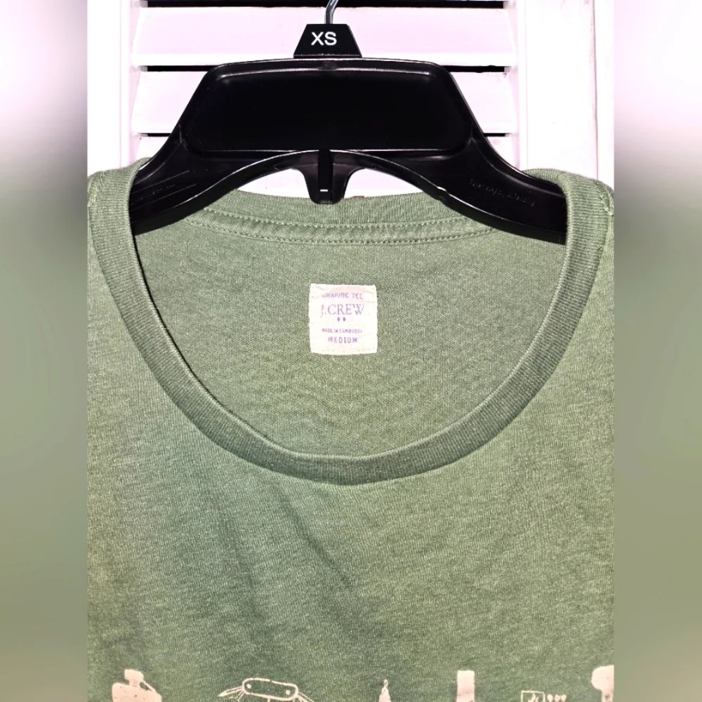 J. Crew Men's M Great Falls Montana Graphic Tee